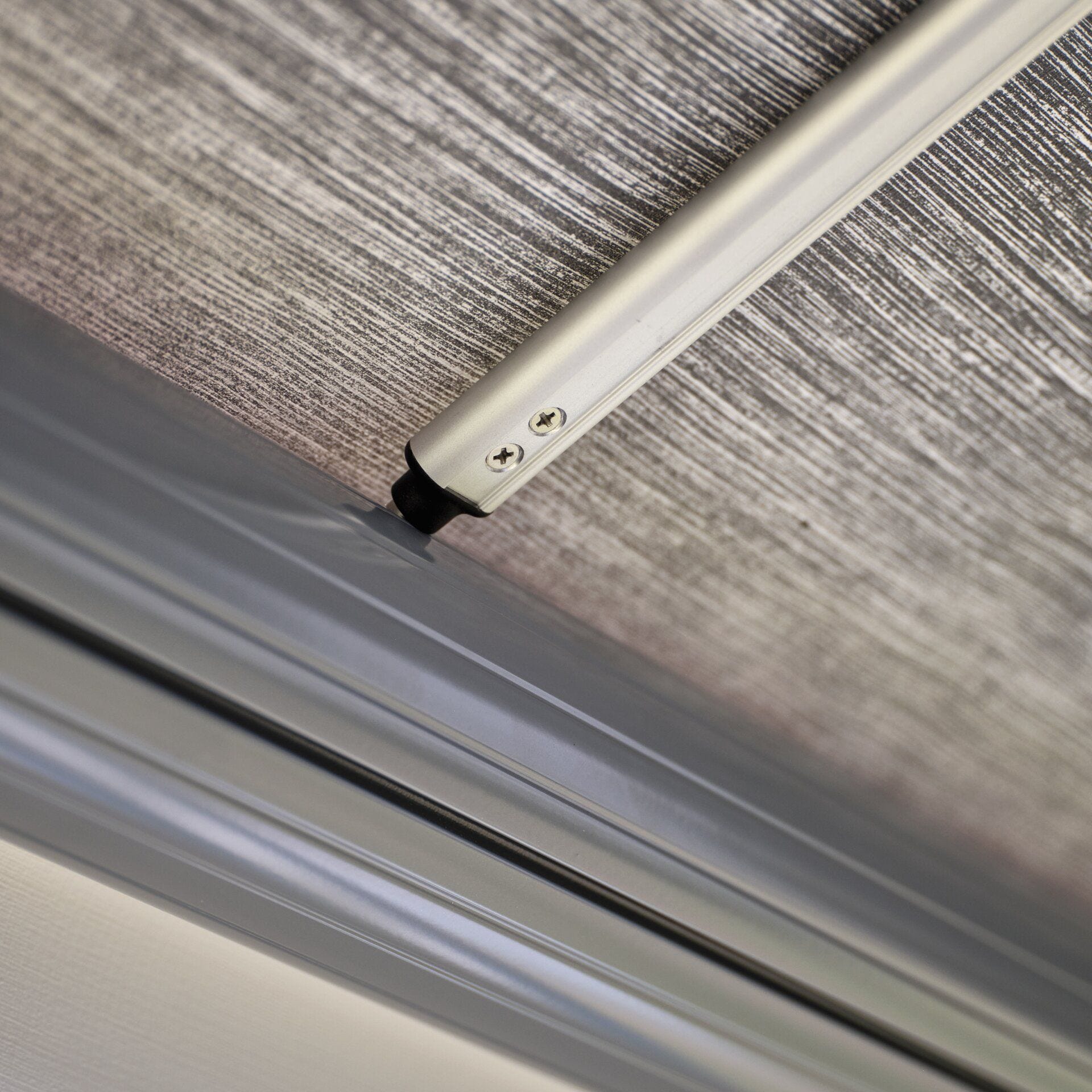 Dometic Curved Roof Rafter