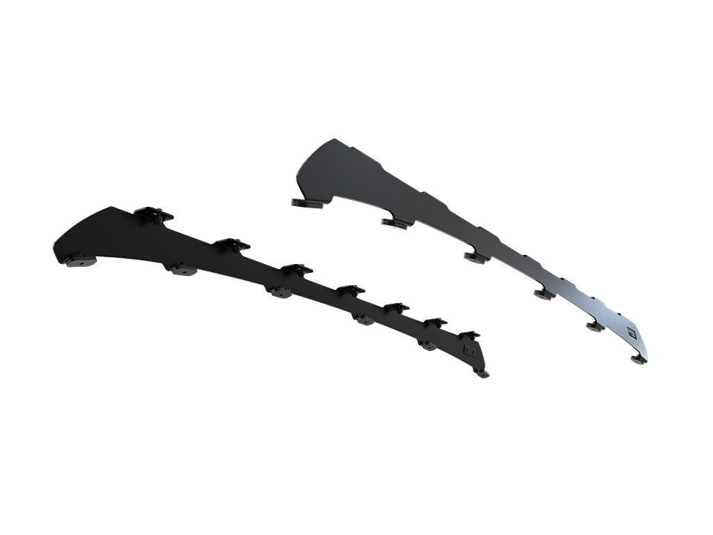 Front Runner Suzuki Fronx (2023 - Heute) Fußreling (Paar)