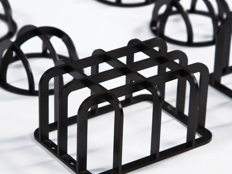 Front Runner Tail Light Guard / Land Rover Defender Before 2003