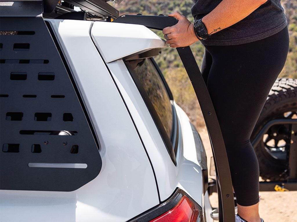 Front Runner Toyota 4Runner (6 Gen) Ladder