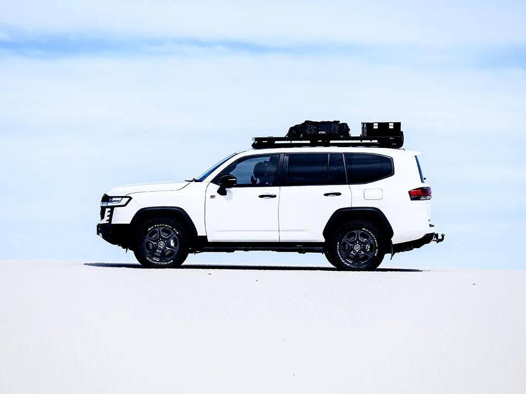 Front Runner Toyota Land Cruiser 300 Slimline II Roof Rack Kit