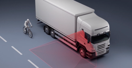 Active detection of moving objects