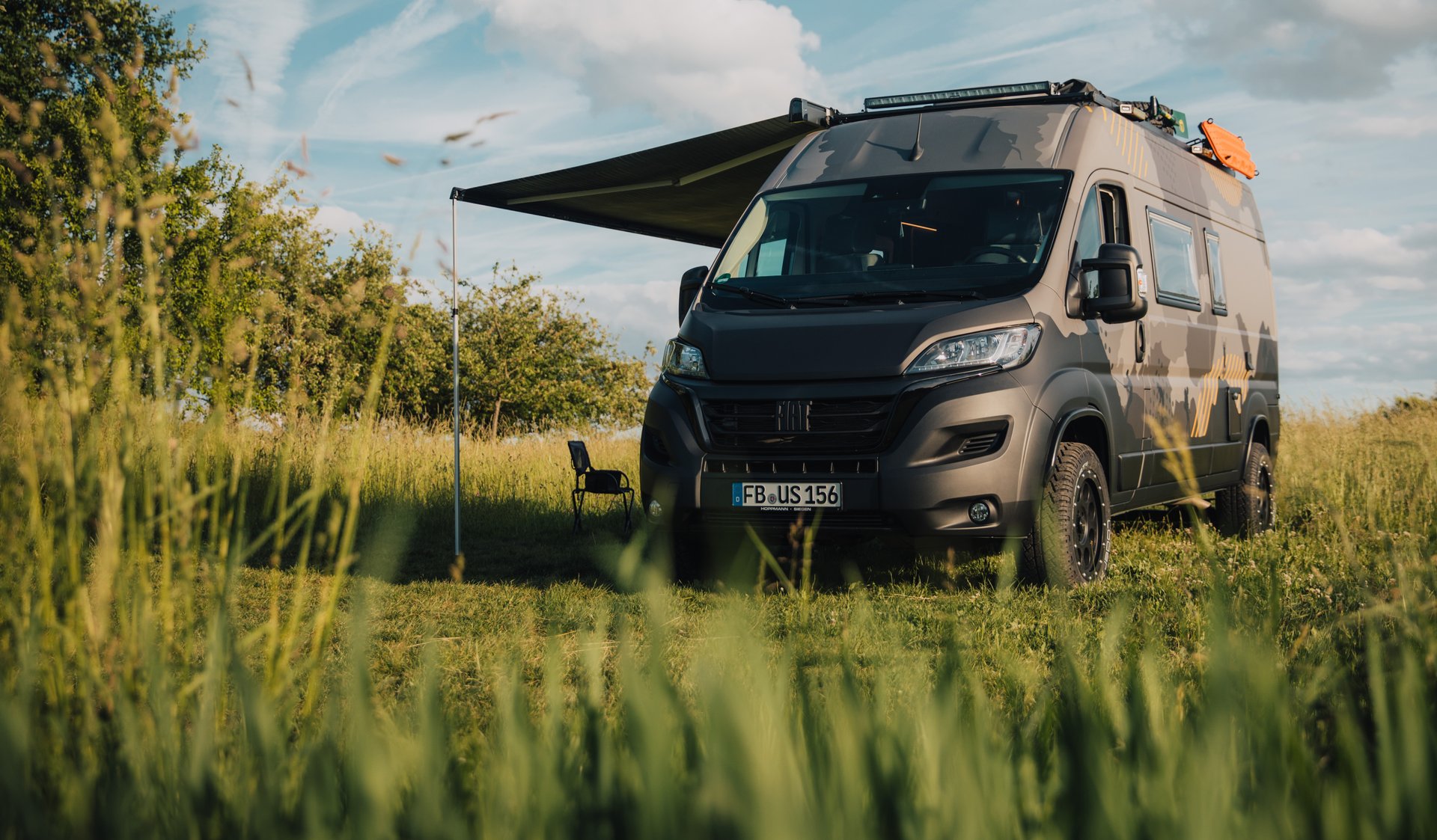 Caravan Salon 2022 - 09 Dominik Freund Hero - Slide 1