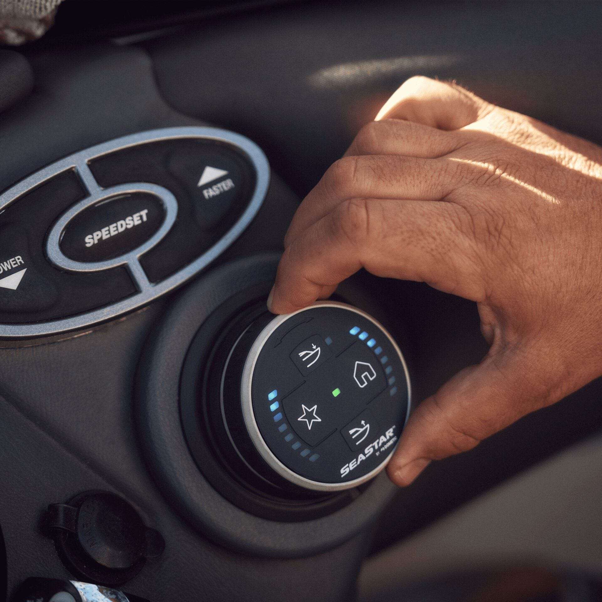 Dometic Standard Trim Tab System