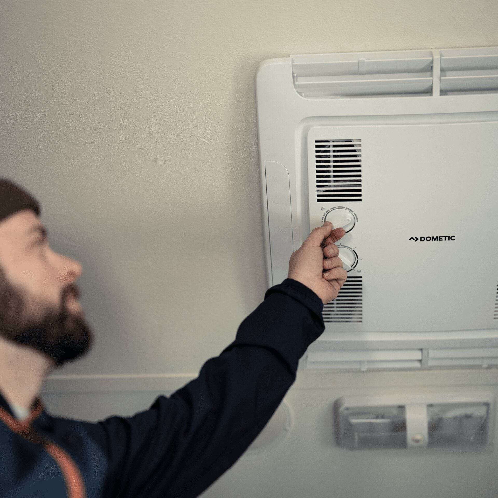 Dometic FreshJet Mechanical Air Distribution Box (non-ducted application)