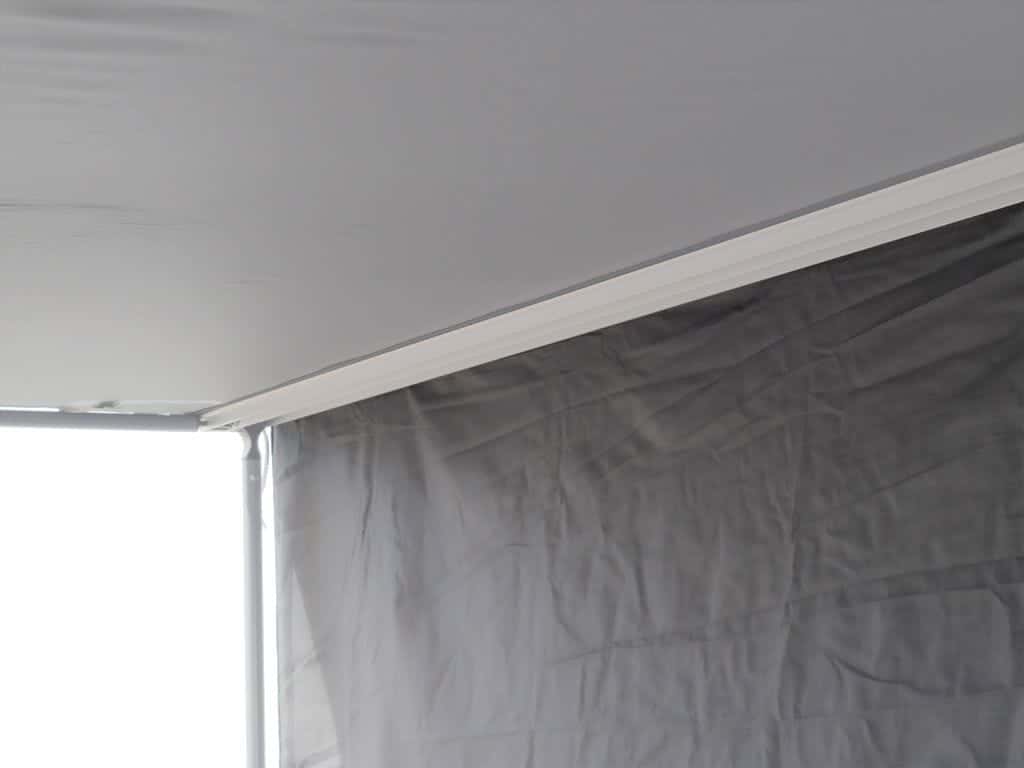 Front Runner Series Wind Break for 2.5M Awning / Front