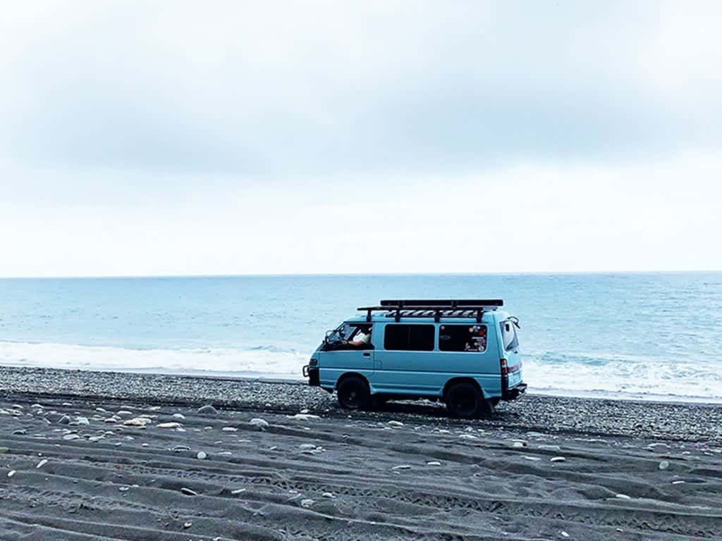 Front Runner Series Mitsubishi Delica L300 Hoog dak (1986-1999) Slimline II Roof Rack Kit
