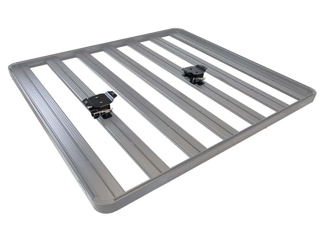 Front Runner Series Quick Release Shower Mount