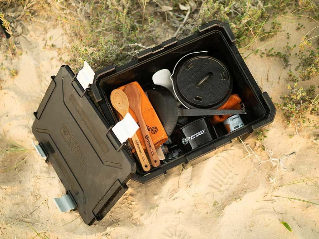 Front Runner Series Wolf Pack Pro Petromax Kitchen Accessory Set