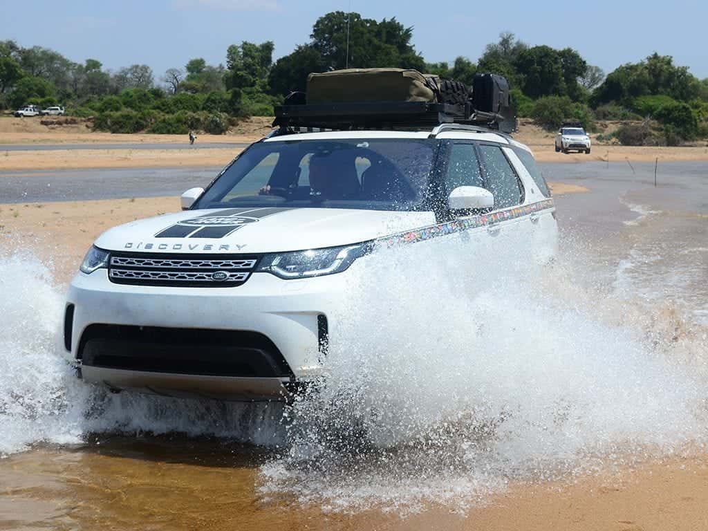 Front Runner Series Land Rover All-New Discovery 5 (2017-Current) Expedition Slimline II Roof Rack Kit
