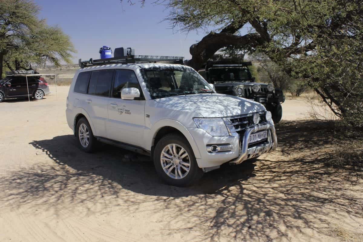 Front Runner Series Mitsubishi Pajero CK/BK LWB Slimline II Roof Rack Kit