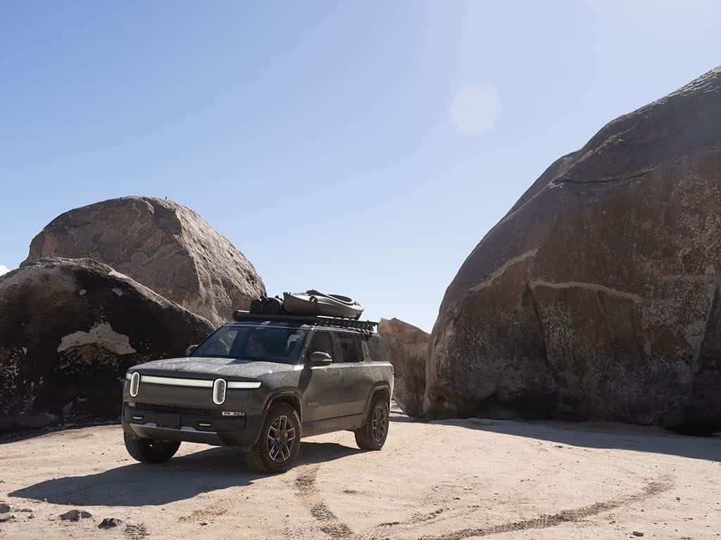Front Runner Series Rivian R1S (2022-Current) Slimline II Roof Rack Kit