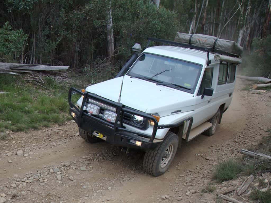 Front Runner Series Toyota Land Cruiser 78 Troopy Slimline II Roof Rack Kit