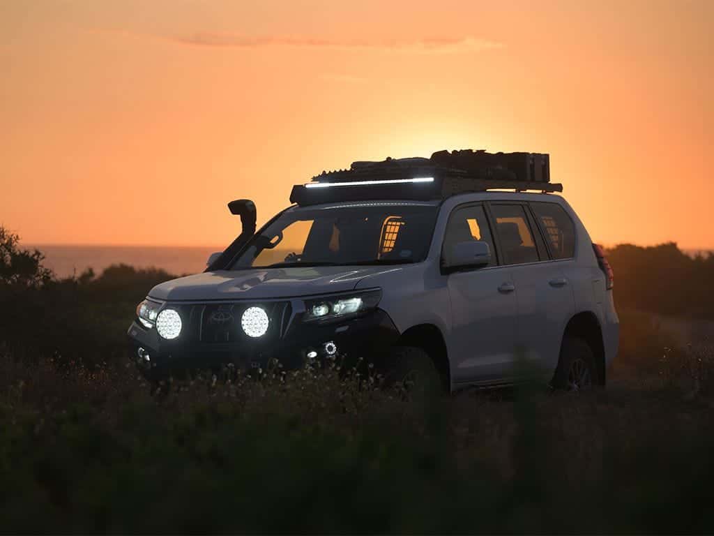 Front Runner Series Toyota Prado150(2010-2024) Kit de galerie de toit Slimsport / Lightbar Ready