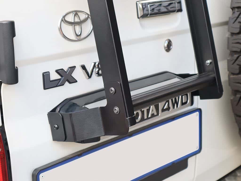 Front Runner Series Toyota Land Cruiser 76 Leiter