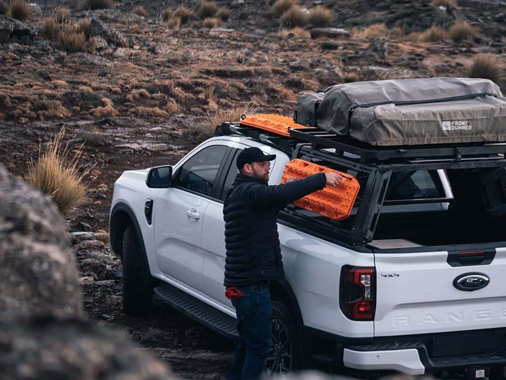 Front Runner Series Ford Ranger T6.2 Wildtrak/Raptor Double Cab (2022-Current) Pro Bed Rack Kit