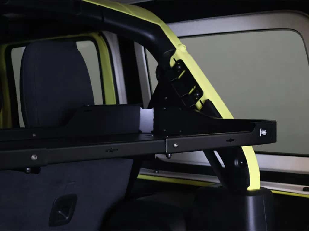 Front Runner Series Jeep JLU Cargo Molle Innenregal-Halterung