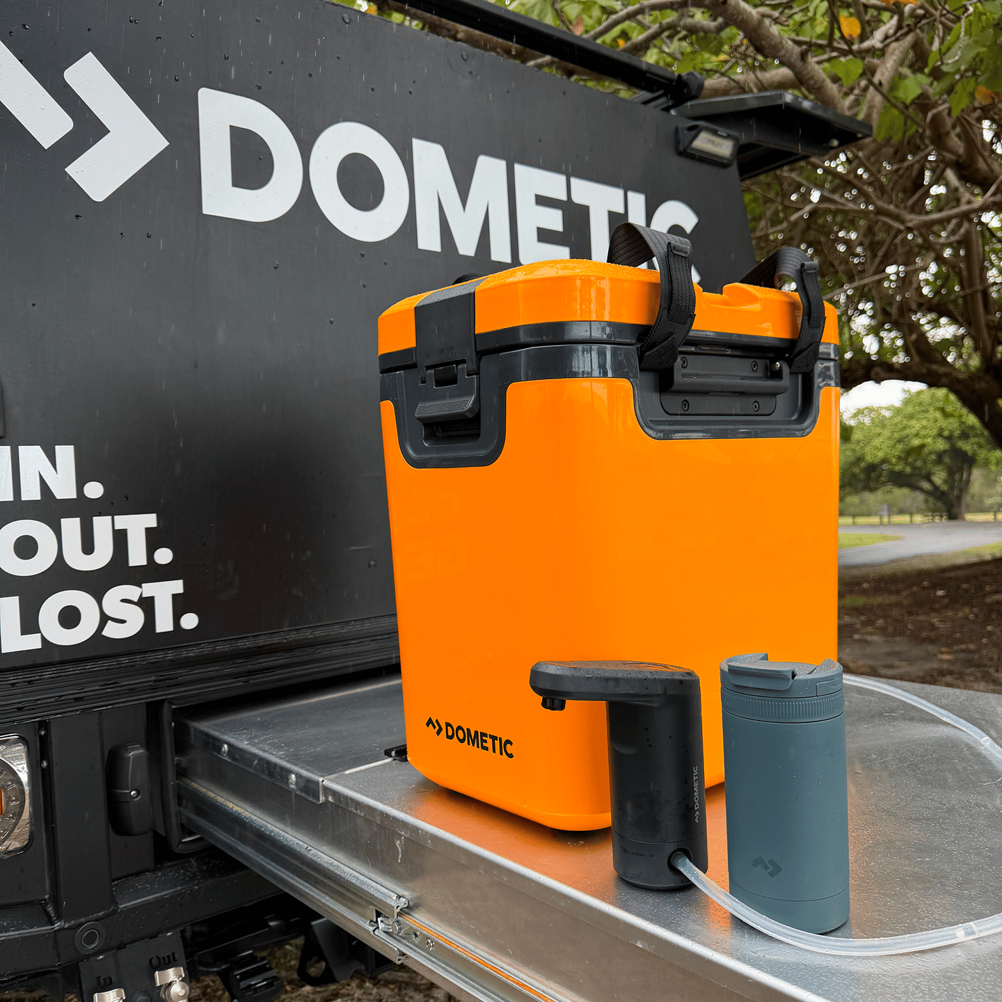 The Dometic Recon Hardside Icebox, paired with the Recon Faucet and Recon Tumbler, is mounted on Harry’s 4x4 for easy access to fresh, chilled drinking water. Perfect for camping, overlanding, off-road adventures, and life outdoors.