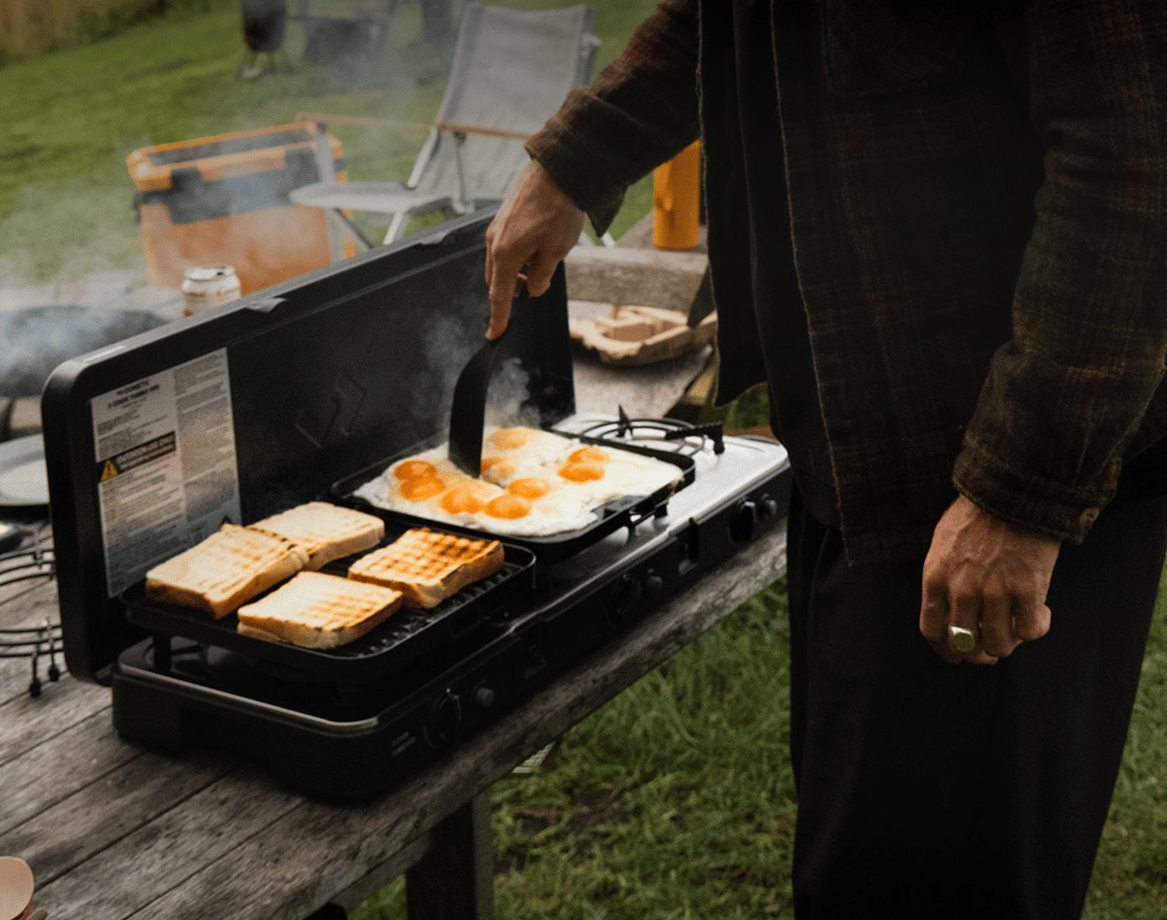 2 Cook Deluxe FFD Outdoor lifestyle image