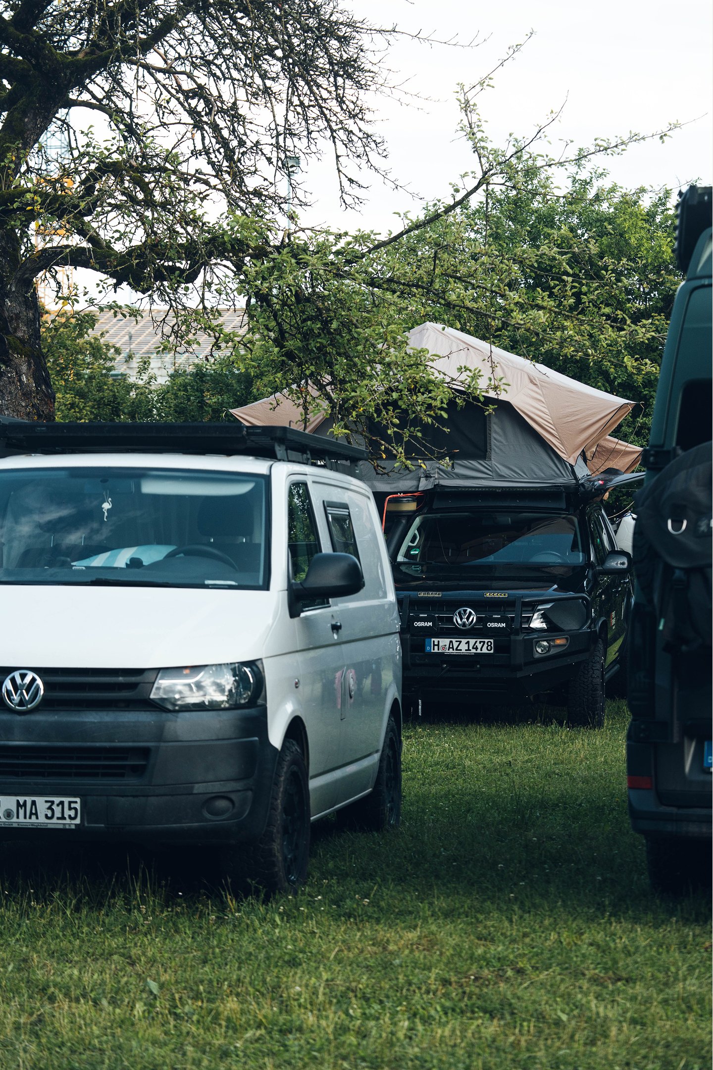 Camping RTT Standing Highlight