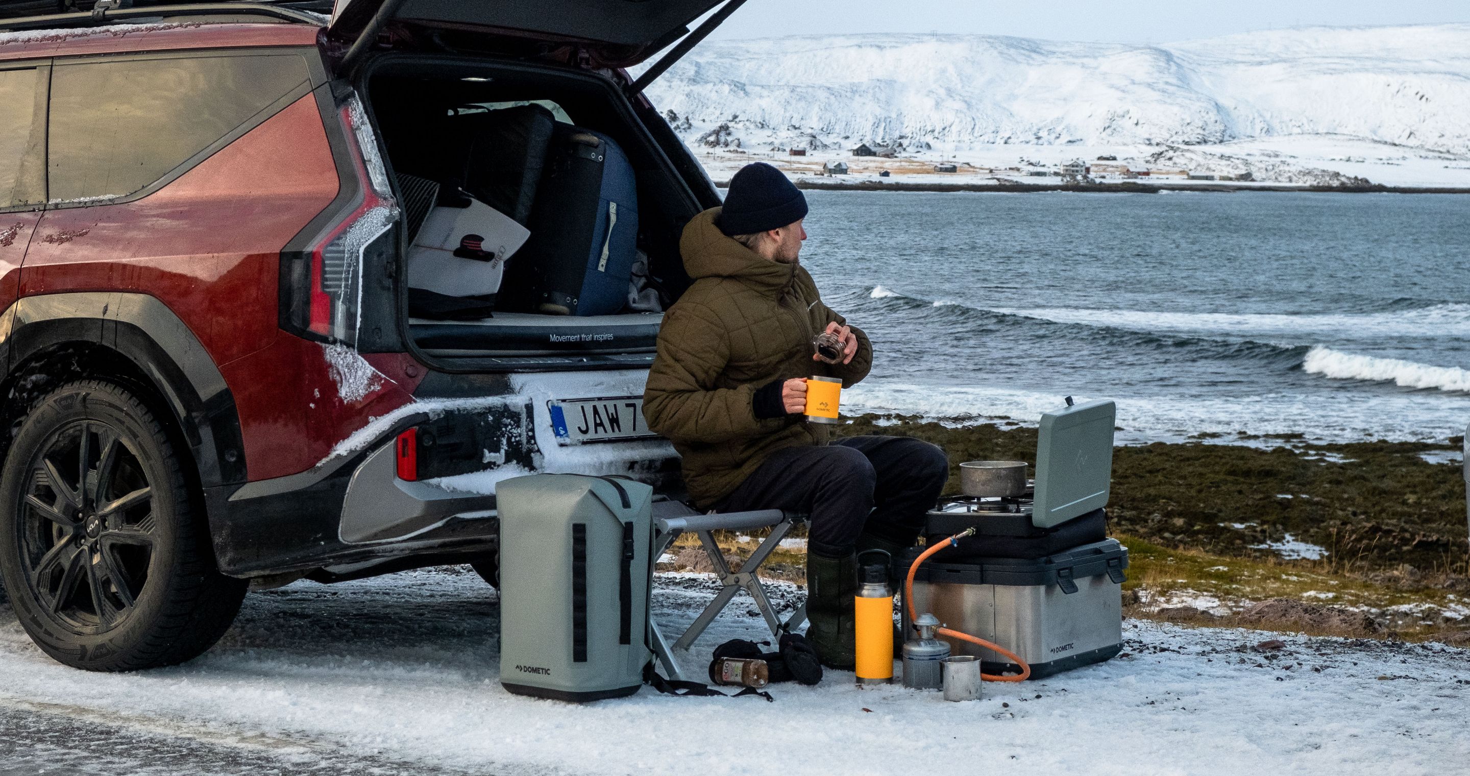 Cold Waves - Hero slide - slide 11 desktop