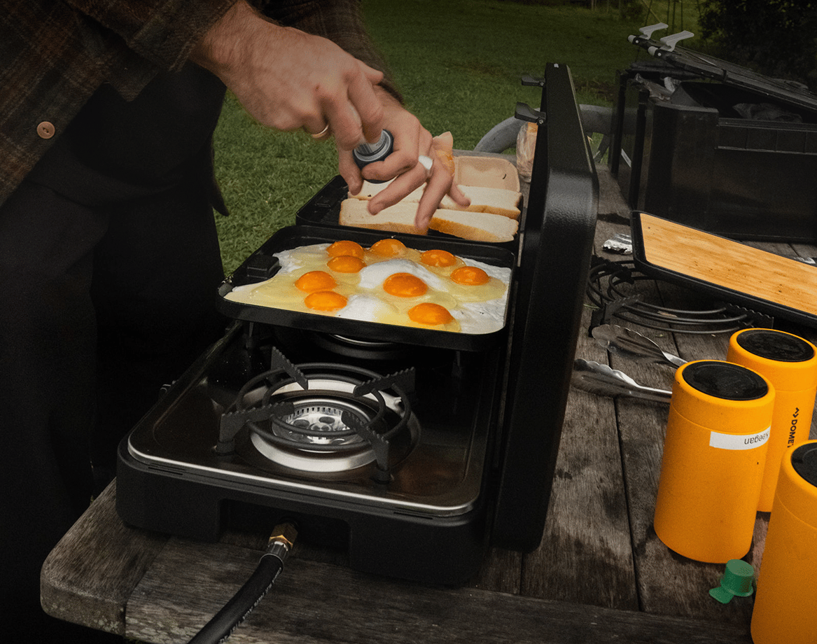 Keegan 3 Cook Deluxe Chef outdoors