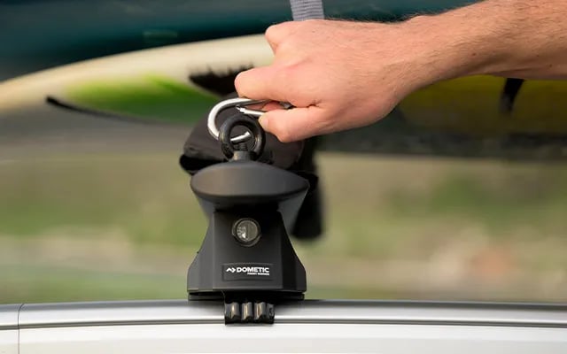 Front Runner Dometic Cross Bars