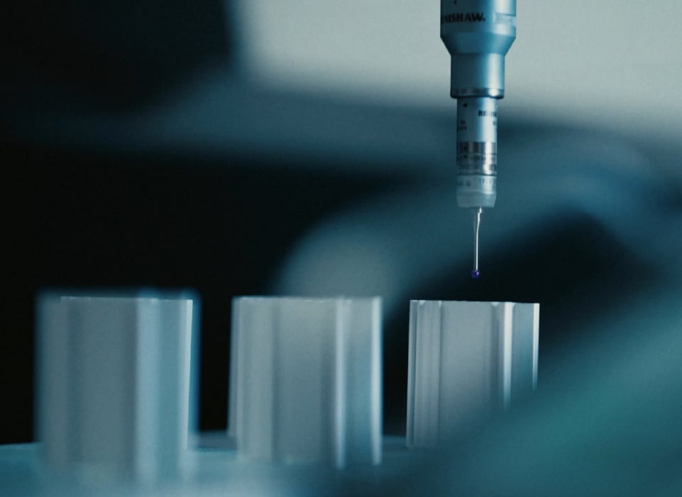 Machinery with a needle attachment