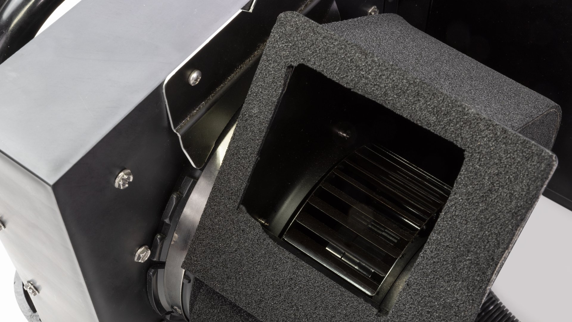 LET'S NAVIGATE CHANGE TOGETHER