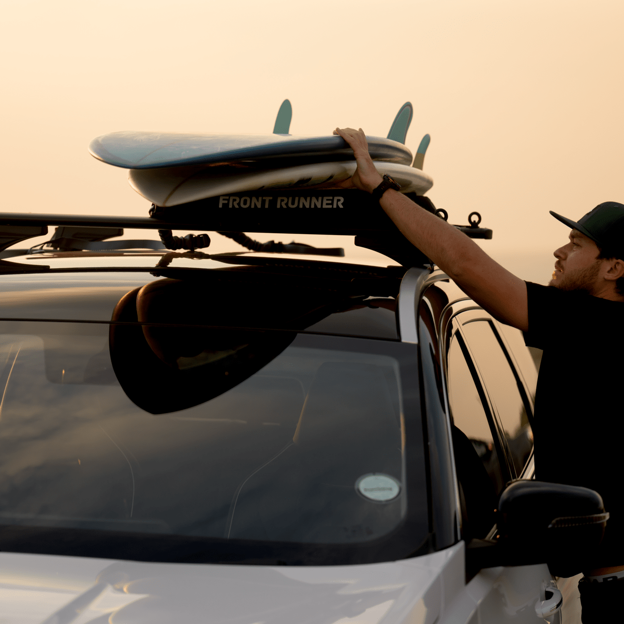 Front Runner Dometic Cross Bars