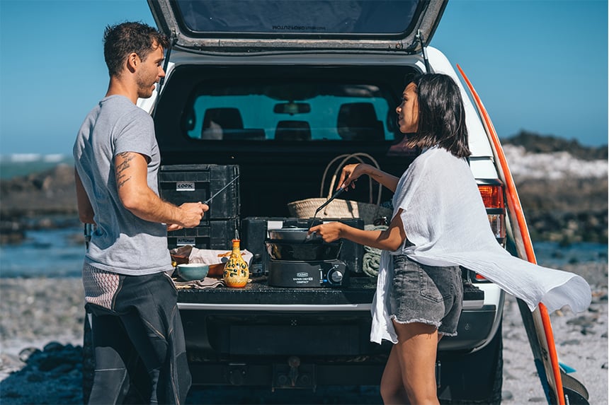 How To Host The Ultimate Tailgate Party