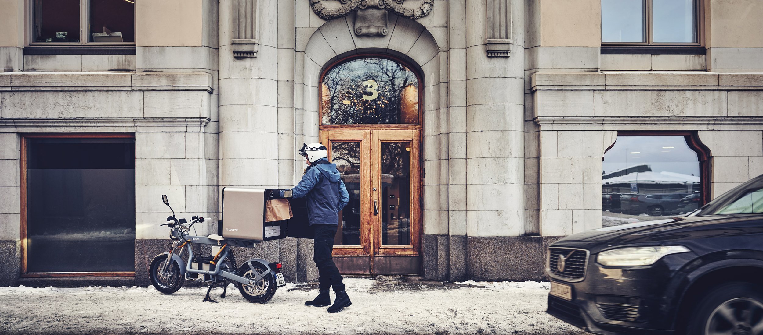 Dometic launches delibox Hero - Slide 1