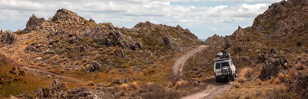 FRONT RUNNER ON THE MOVE: SALTY TRAVELLERS