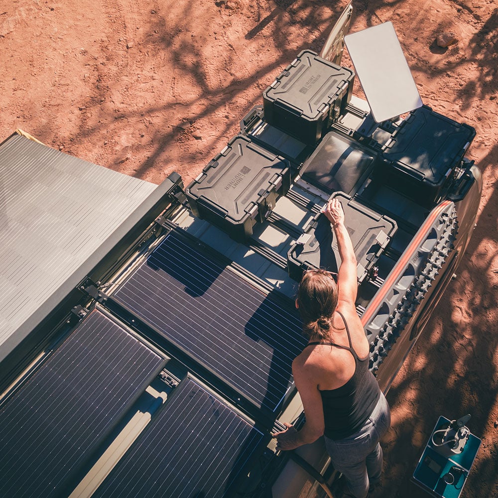Offgrid Boondocking with the @Mali.Mish Family