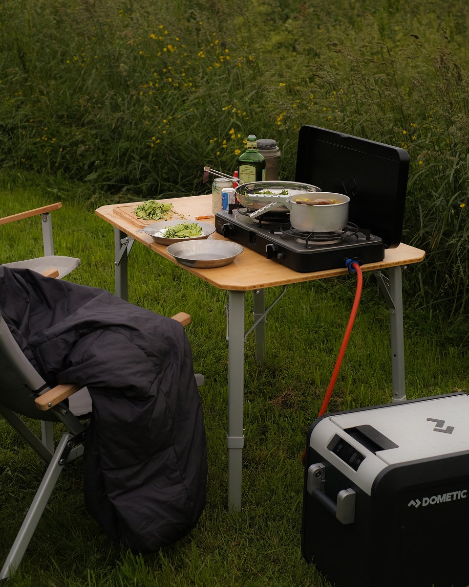 Dometic GO table and chair