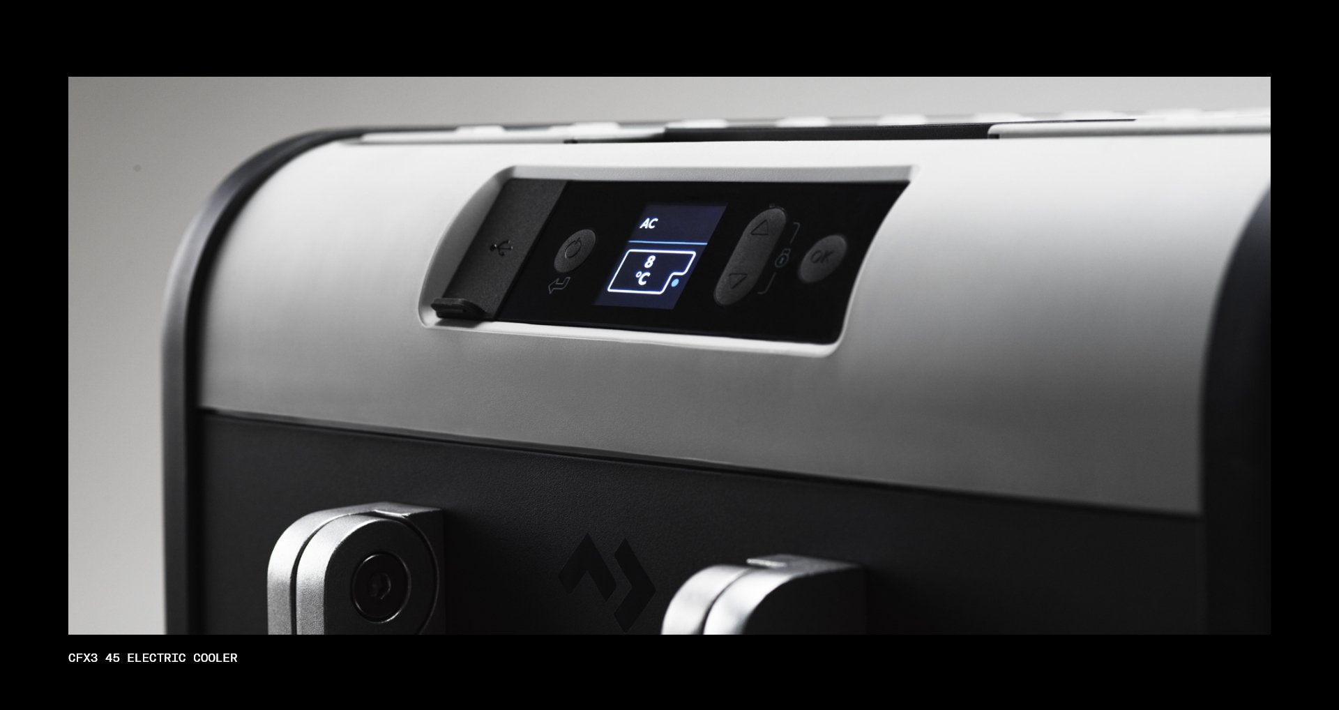 Dometic hero products, a cooler, cool bag and a battery