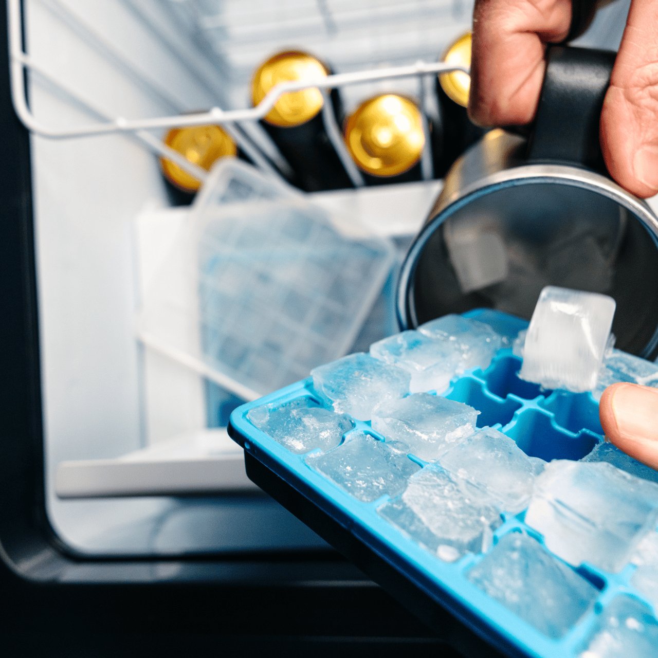 ICE MAKER