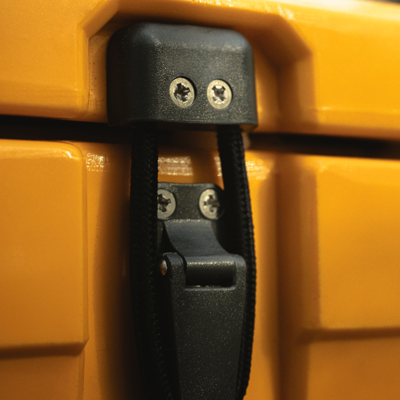 Easy lock and seal