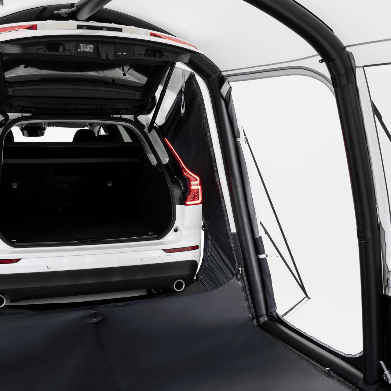 Zip-in bathtub groundsheet