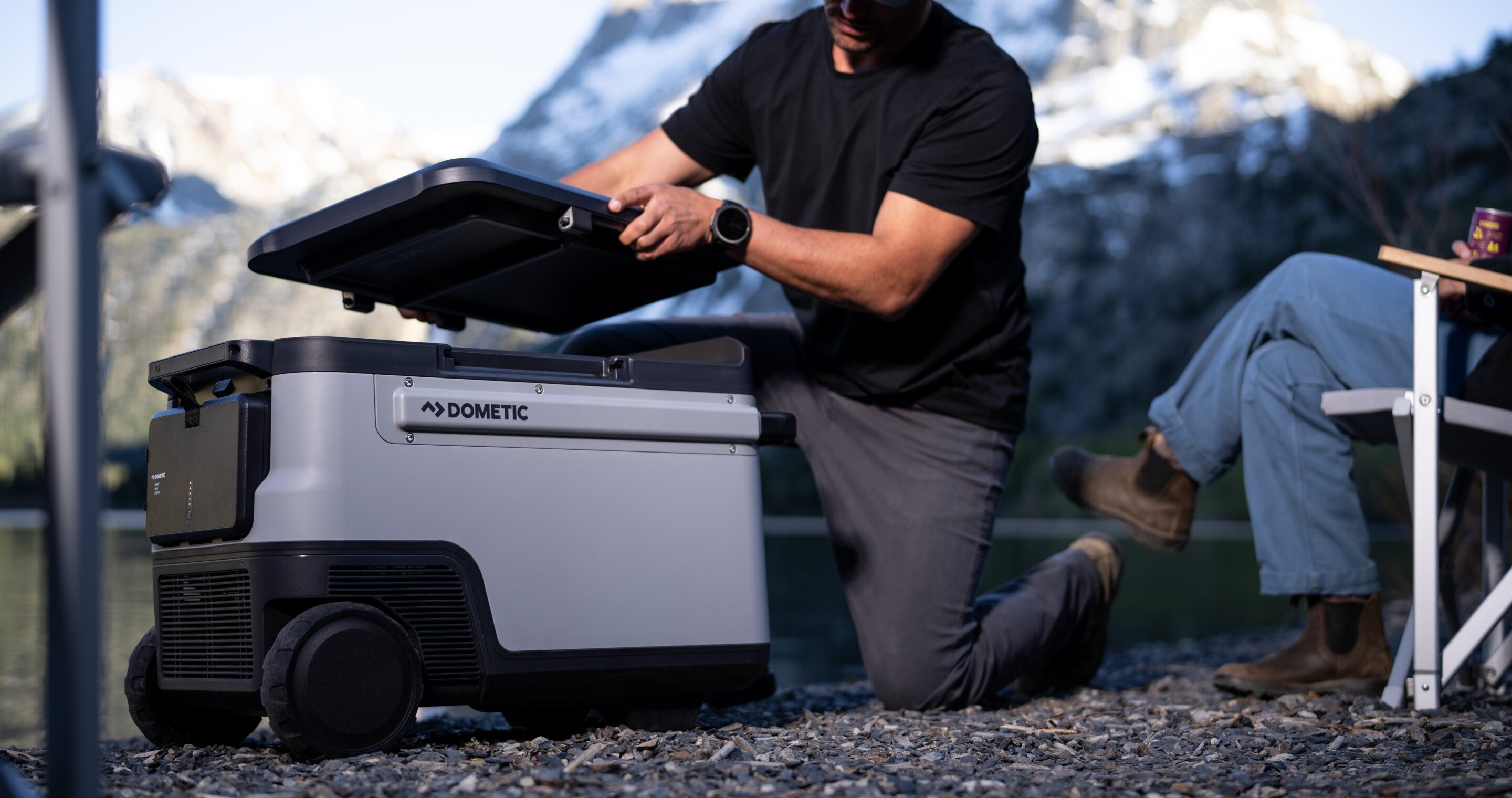 Recon Active removable lid lifestyle