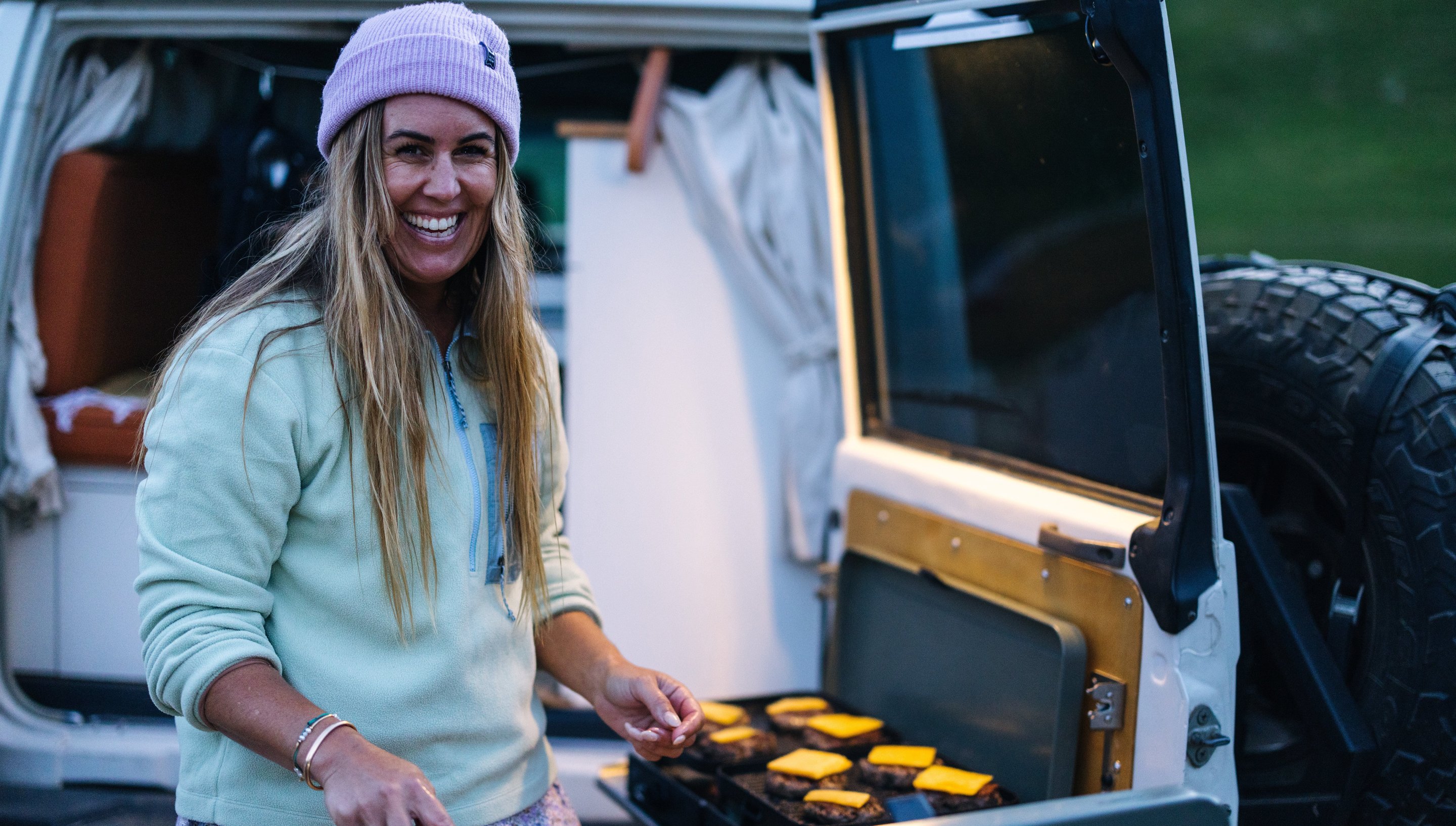Elk burgers on the girl