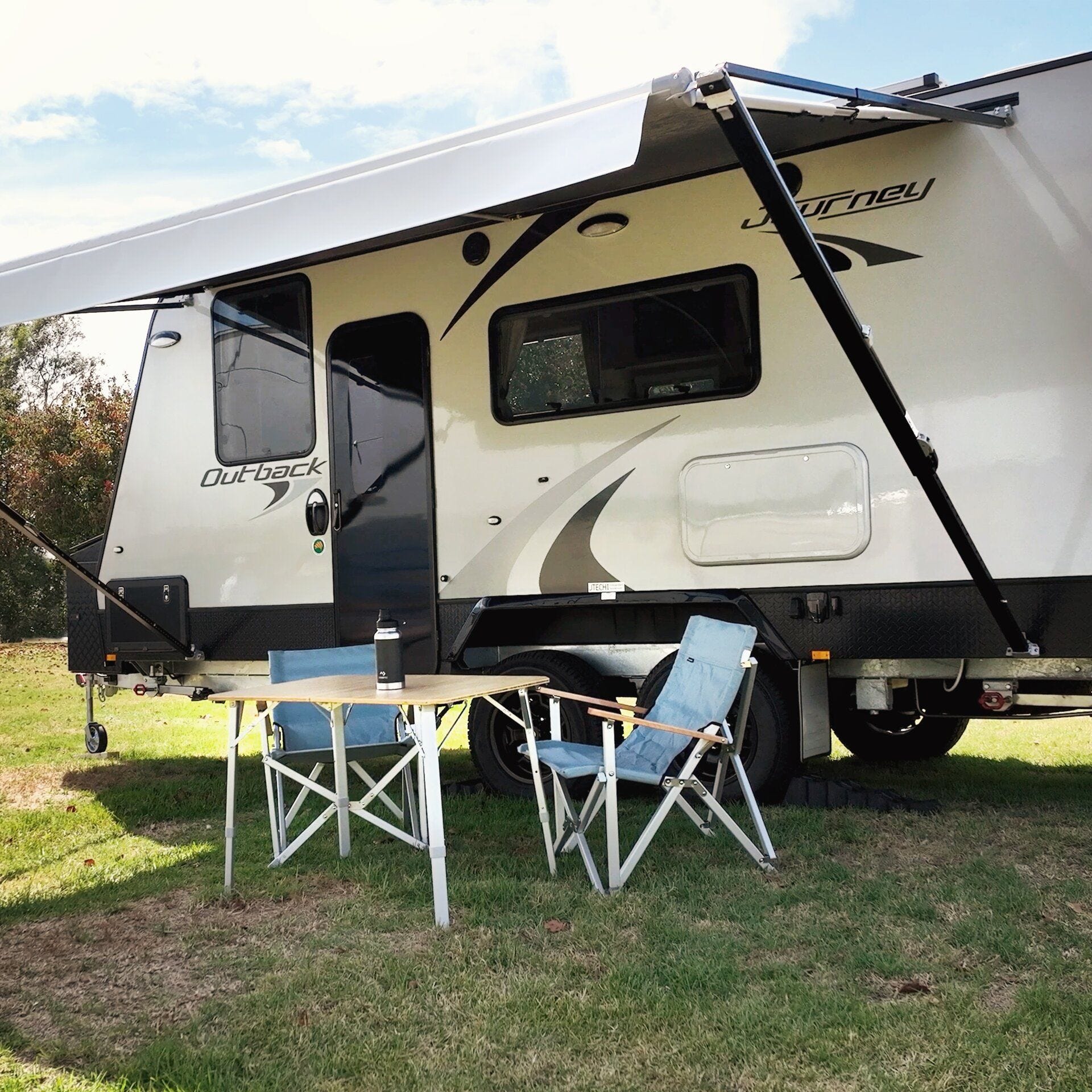 Dometic Anti-Flap Kit (AFK) Standard | White