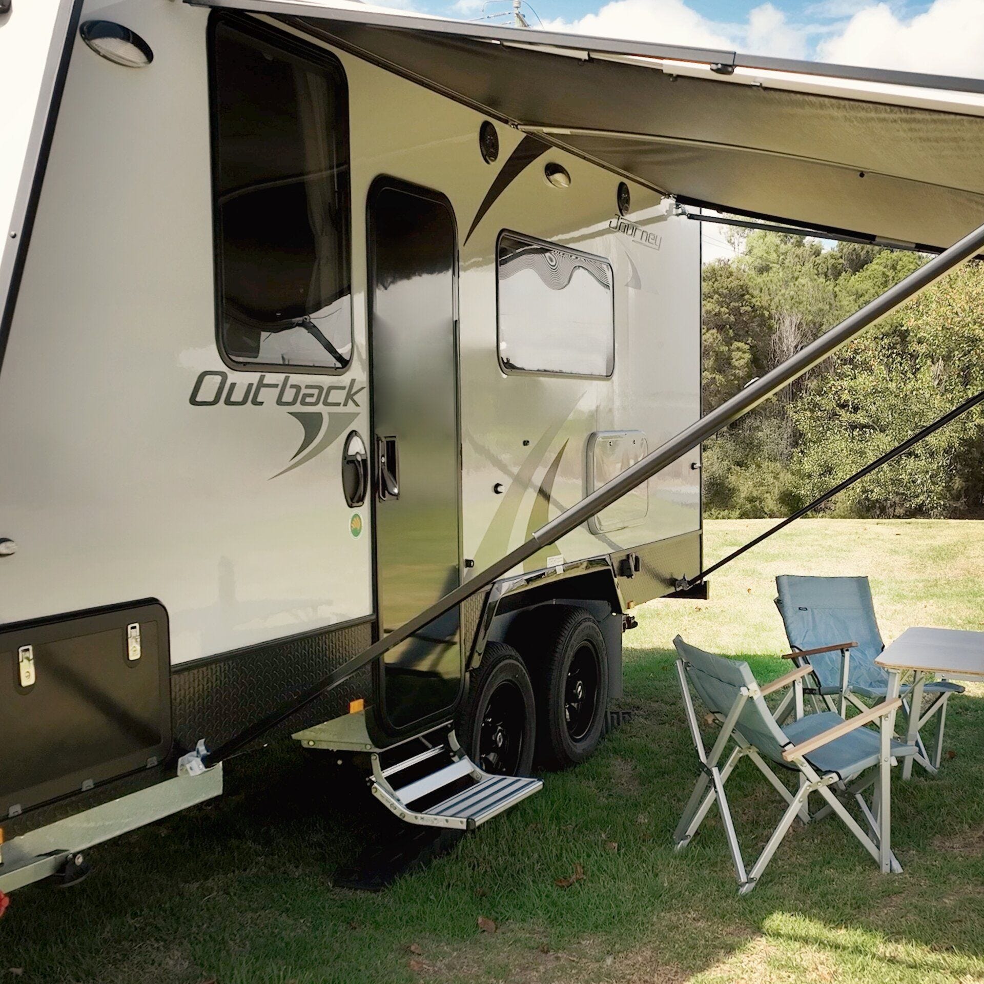 Dometic Anti-Flap Kit (AFK) Long | Black