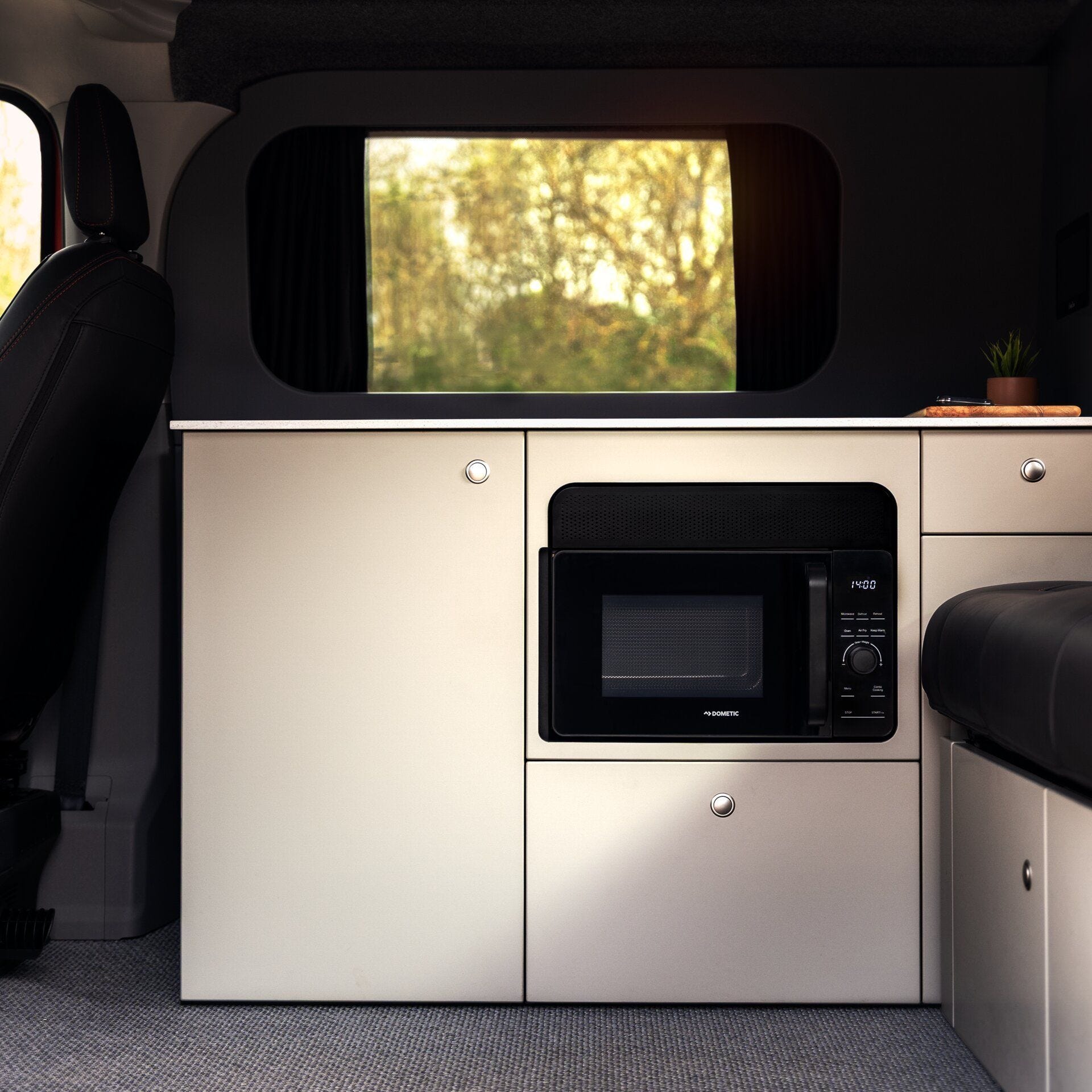 Dometic AC MWAO 240