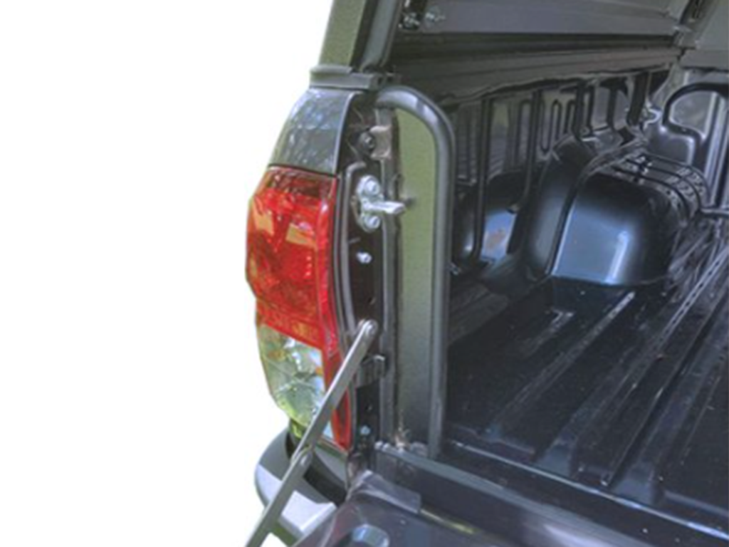 Toyota Hilux Revo (2016-Current) Dust Kit