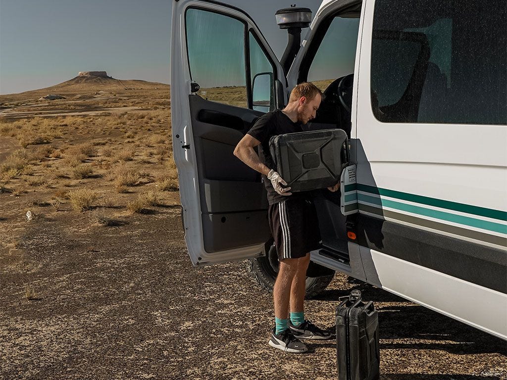 Front Runner 20l Fuel Jerry Can - Black Steel Finish