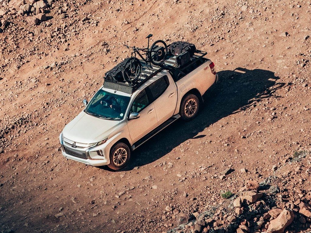 Front Runner Mitsubishi Triton/L200 / 5th Gen (2015-2023) Slimline II Roof Rack Kit