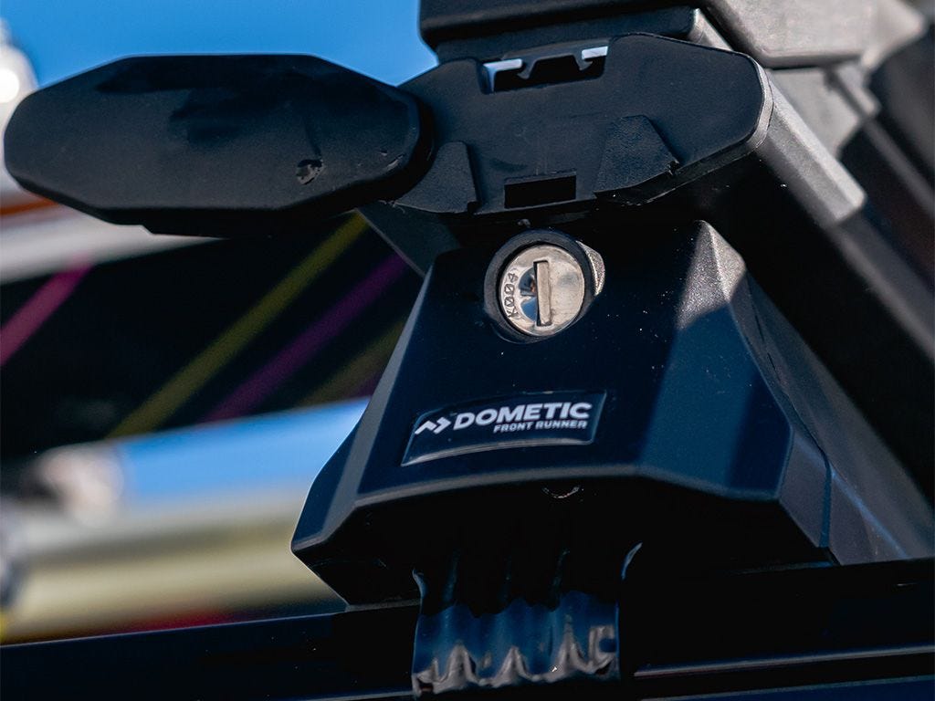 Front Runner Leopard Cross Bars / Flush Rails / L 