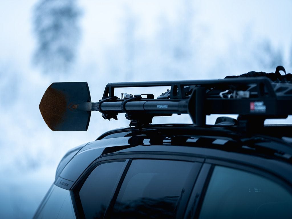 Front Runner Support  pour bêche, pelle & rame