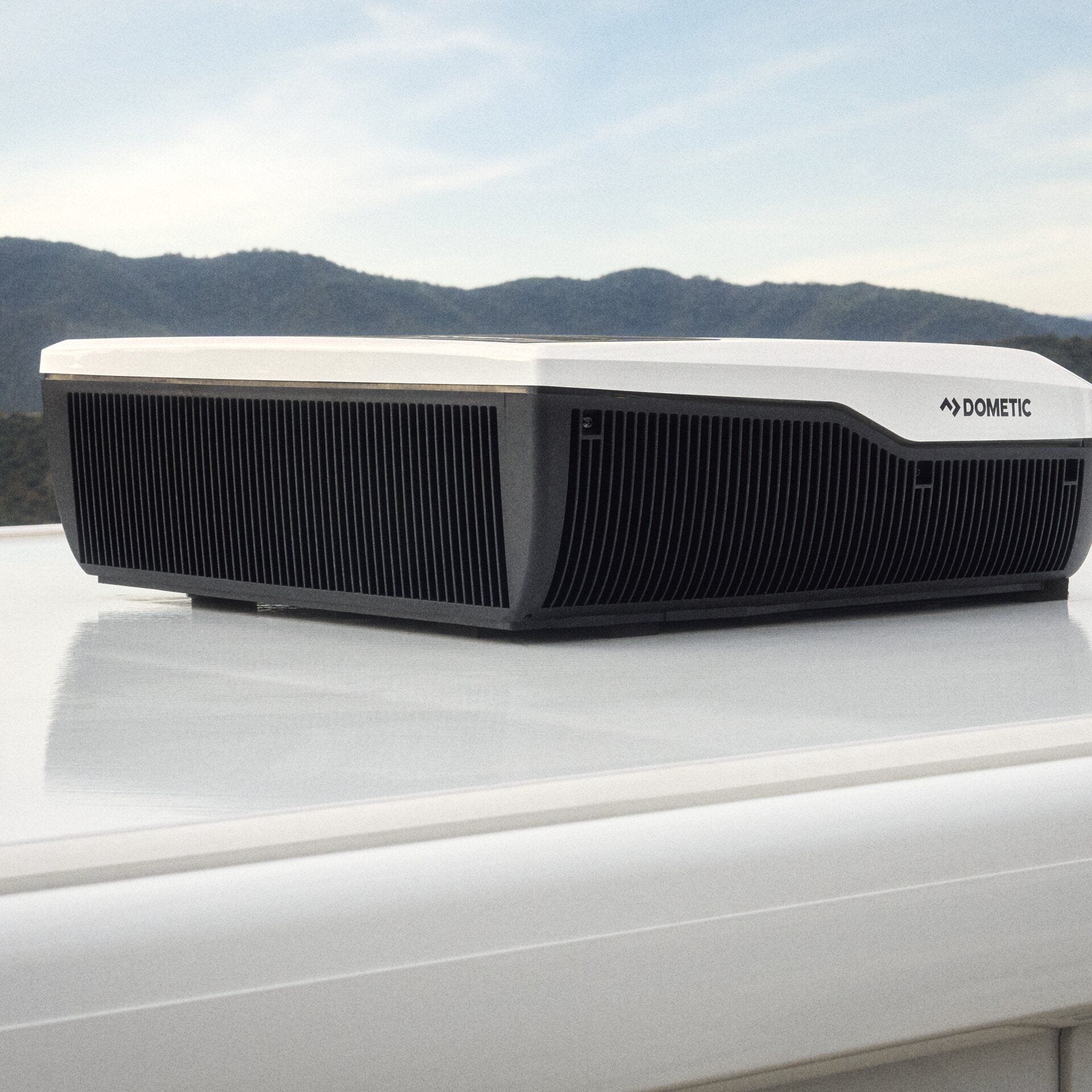 Dometic FreshJet FJZ4 1500M